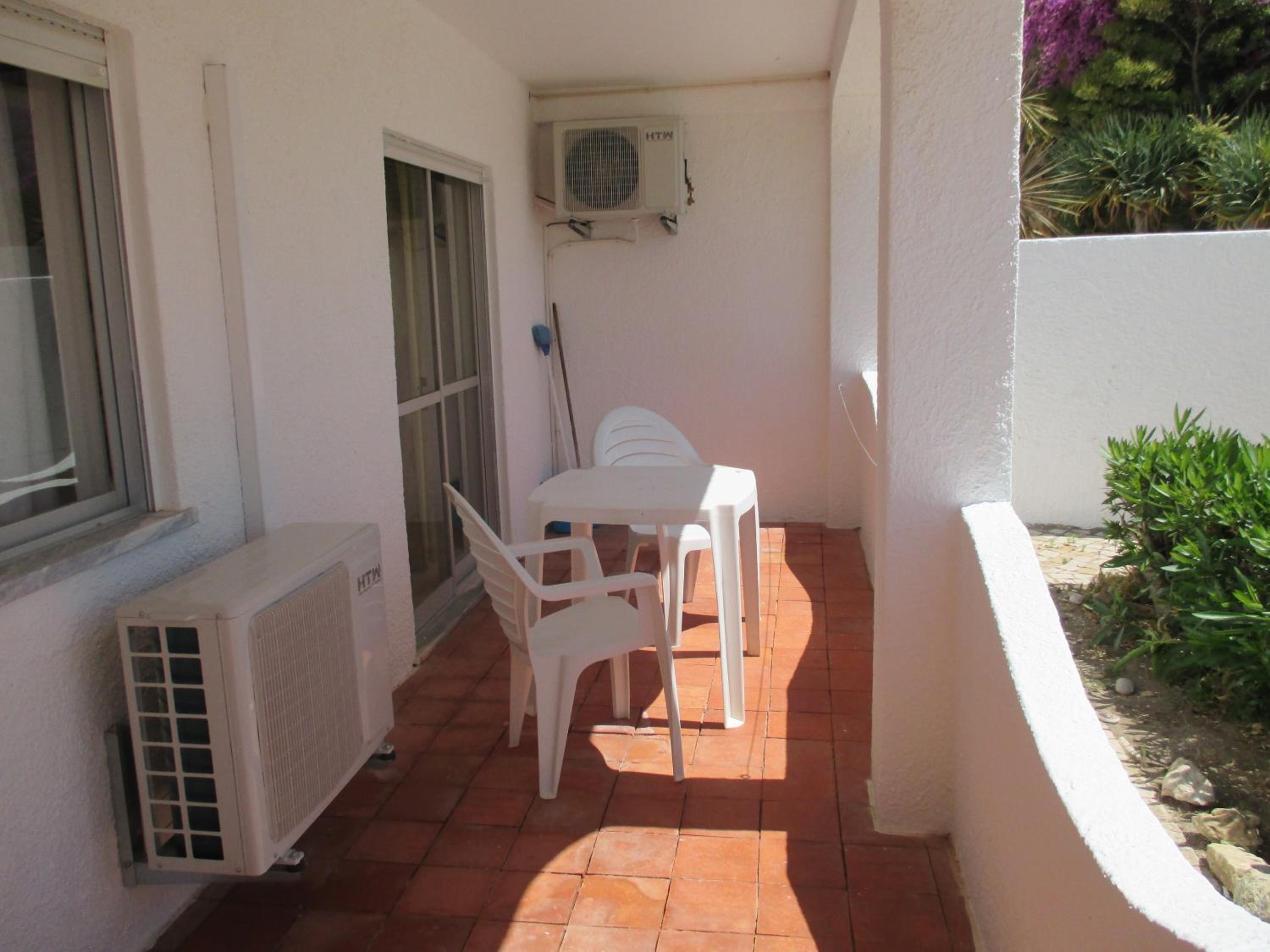 Apartamentos Salema Praia Club