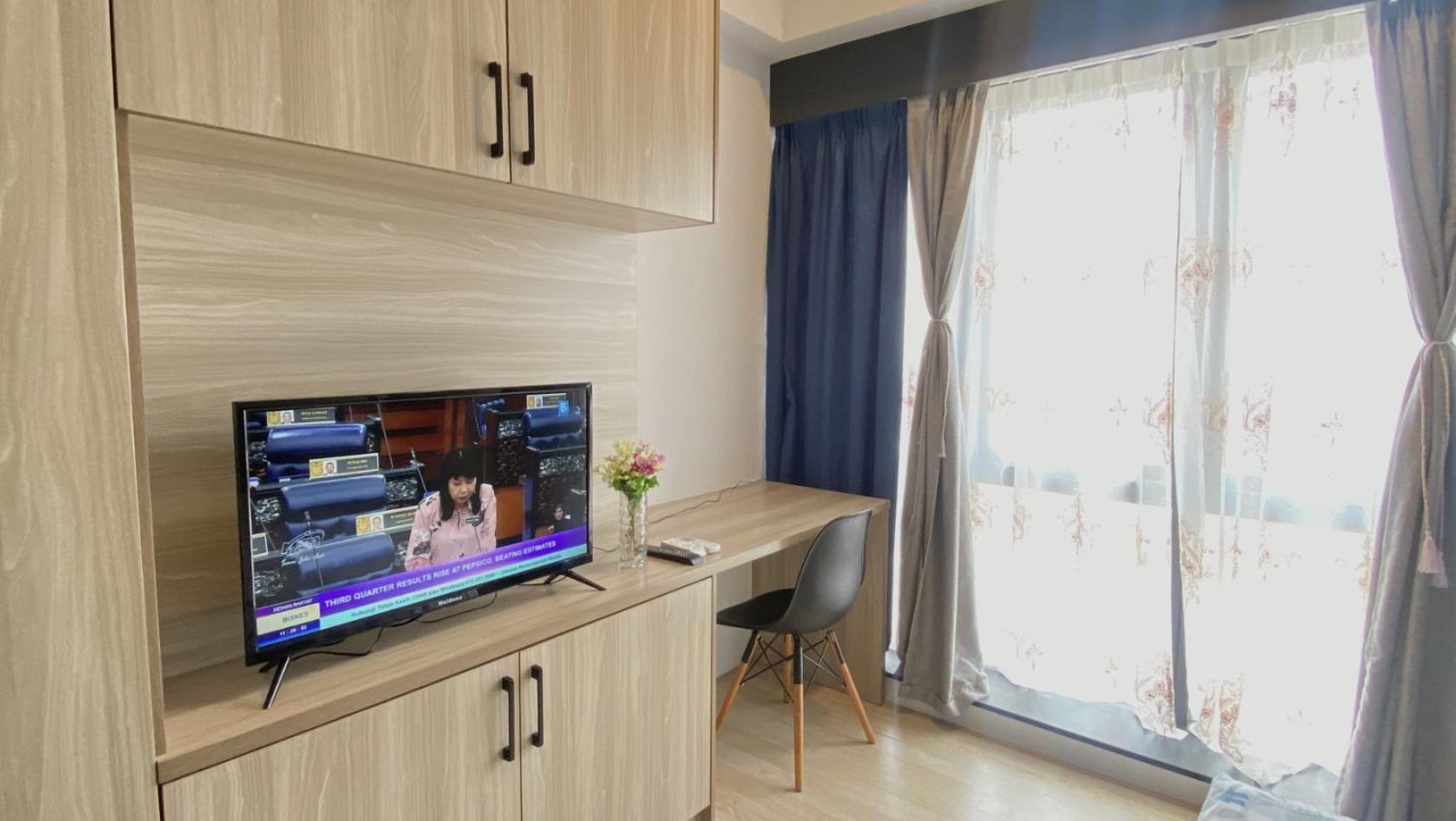 King bedroom-11-Revo