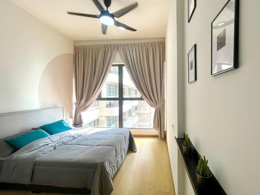 Simple Seaview Near CIQ Johor Bahru 2B2B