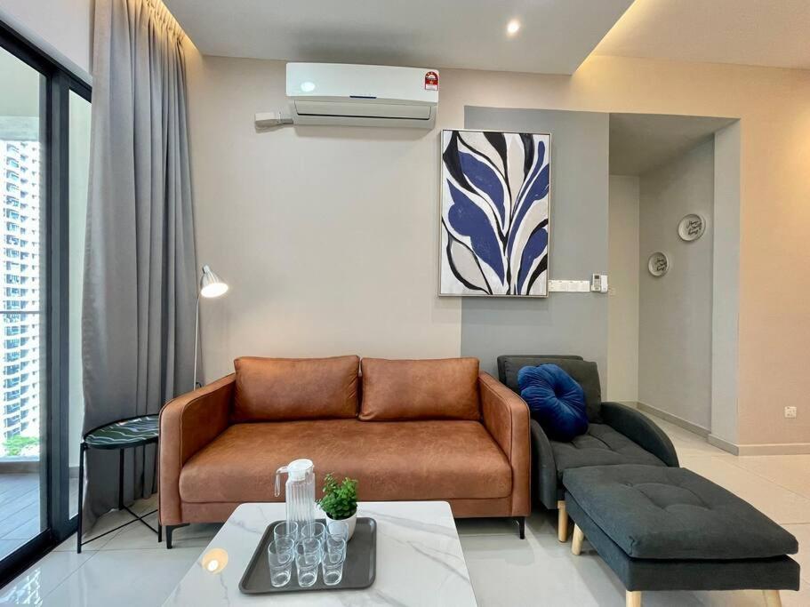 Simple Seaview Near CIQ Johor Bahru 2B2B