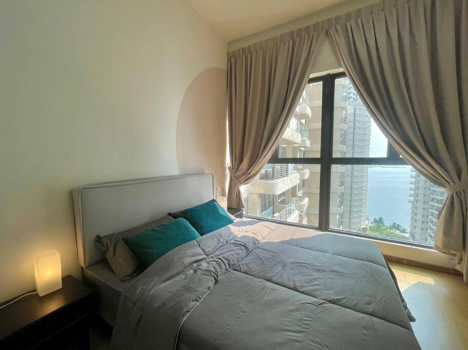 Simple Seaview Near CIQ Johor Bahru 2B2B