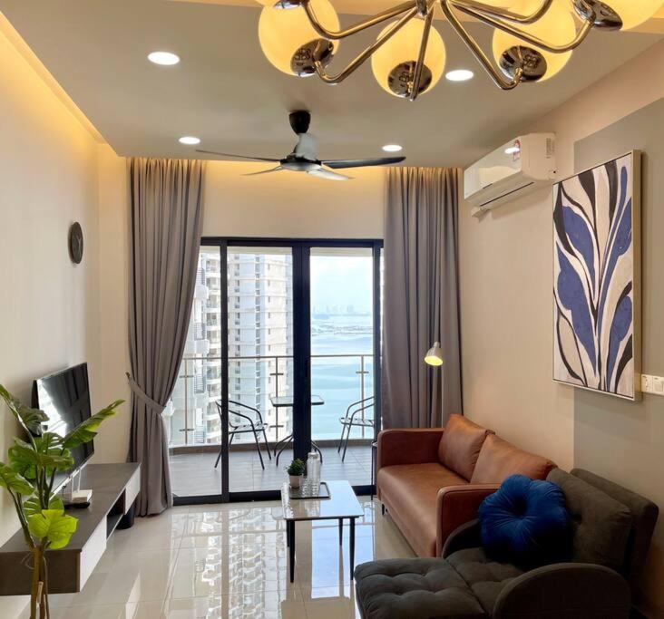 Simple Seaview Near CIQ Johor Bahru 2B2B