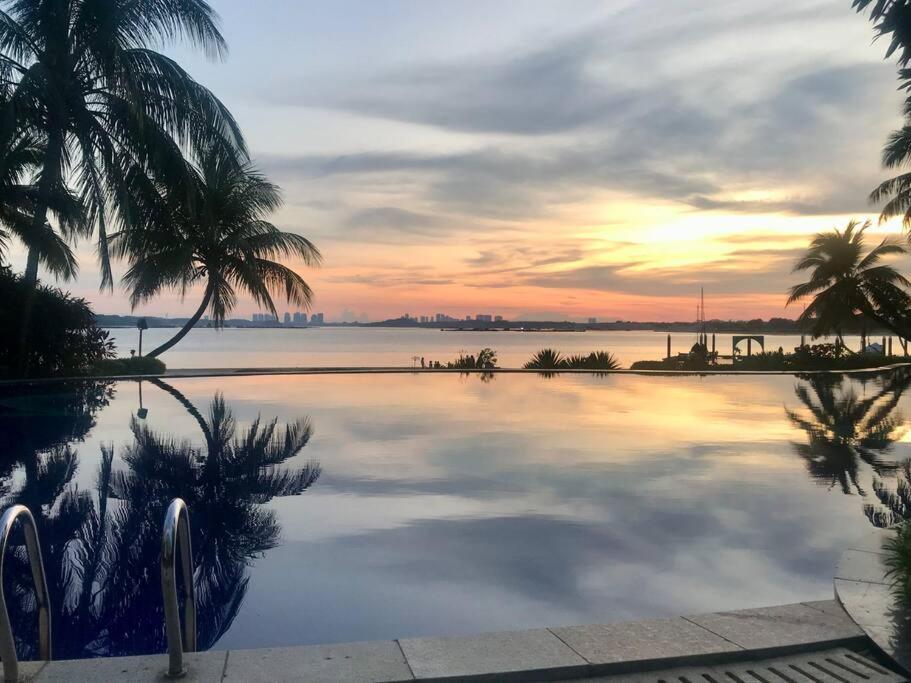 Simple Seaview Near CIQ Johor Bahru 2B2B
