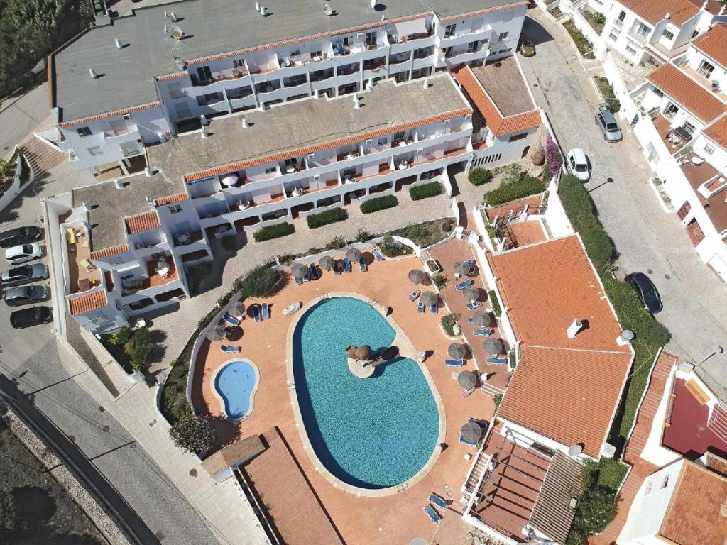Apartamentos Salema Praia Club