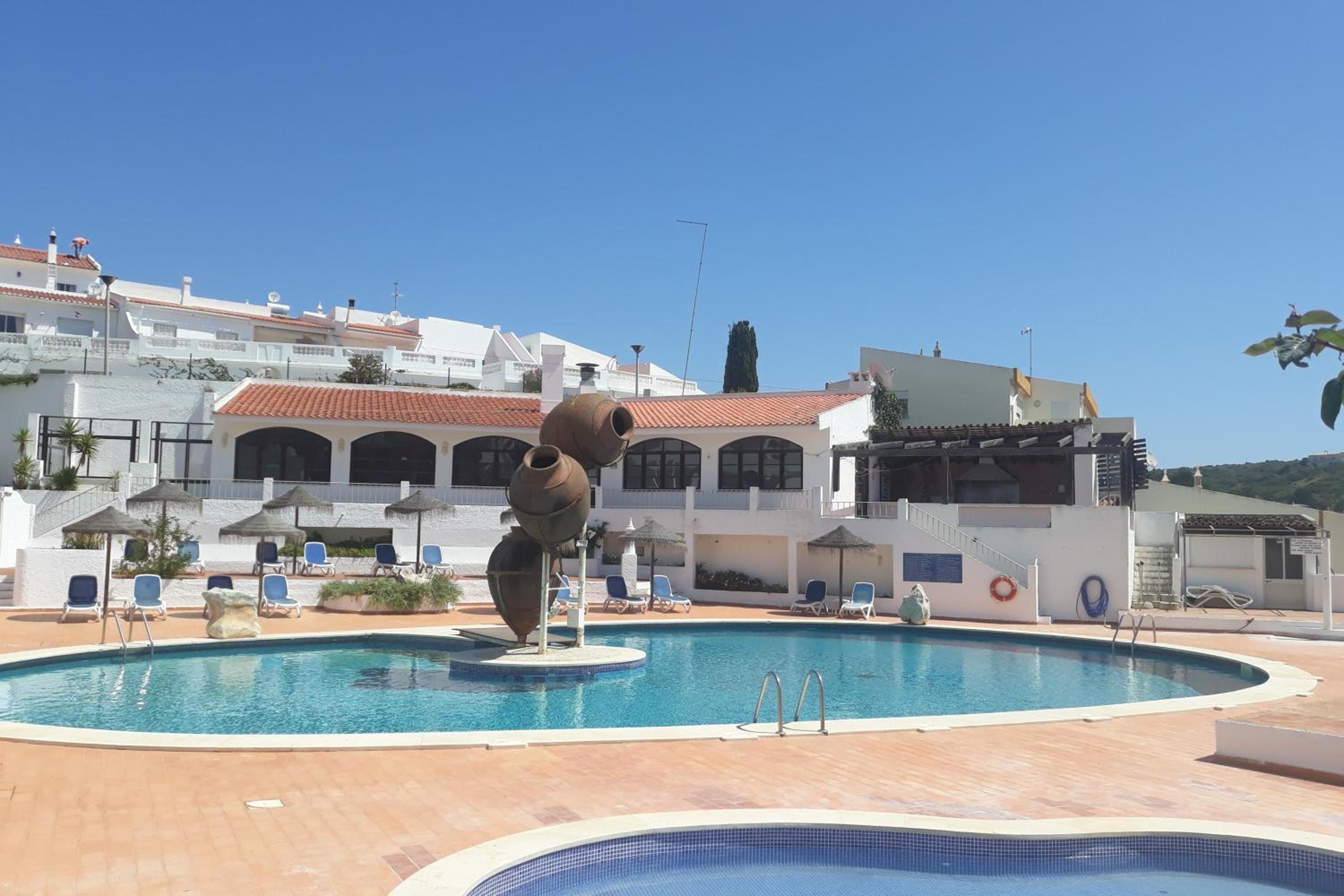 Apartamentos Salema Praia Club