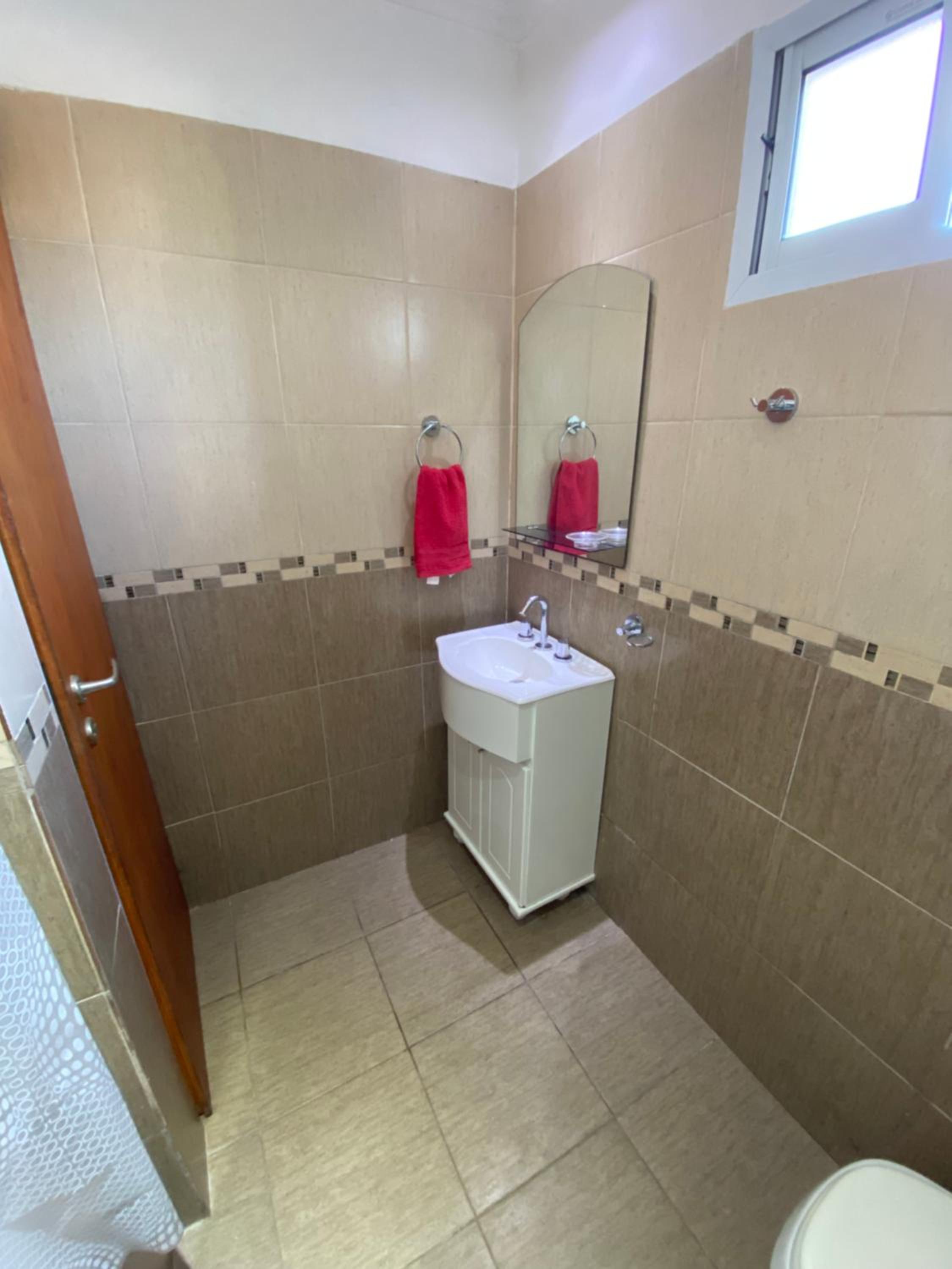 Departamento céntrico con cochera, tarifa en USD
