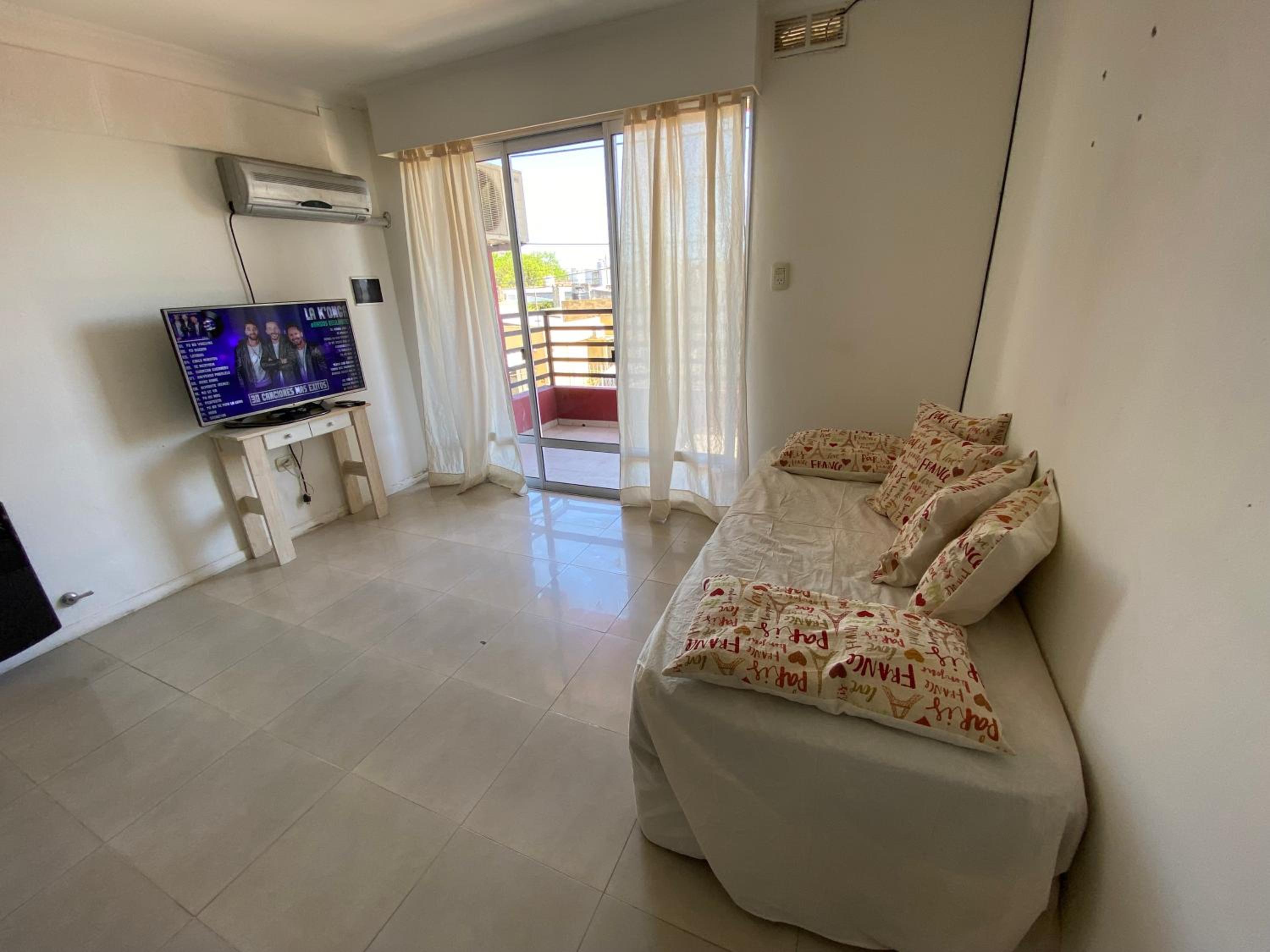 Departamento céntrico con cochera, tarifa en USD