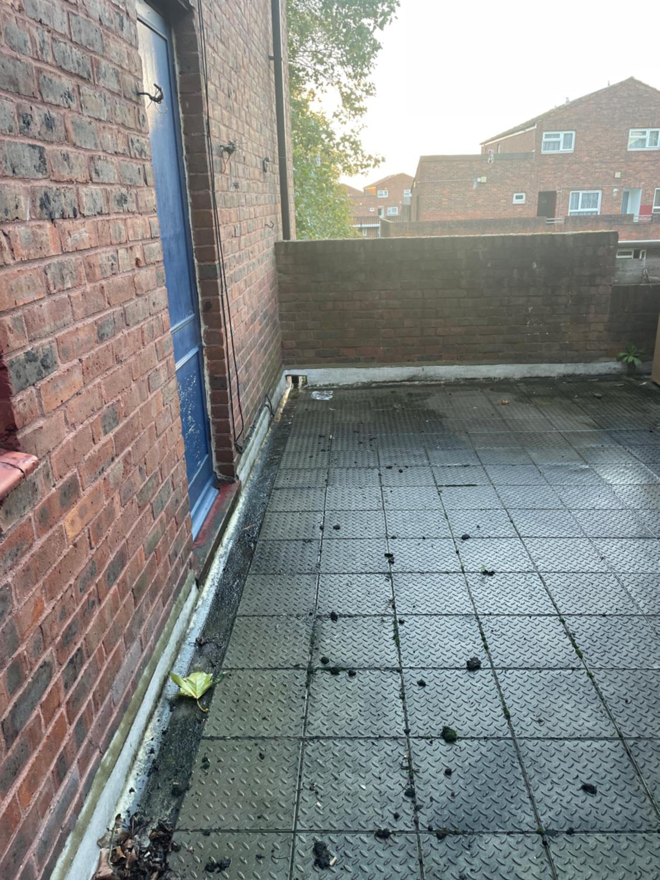 Modern big 2 bedroom in Northolt with terrace parking view 3