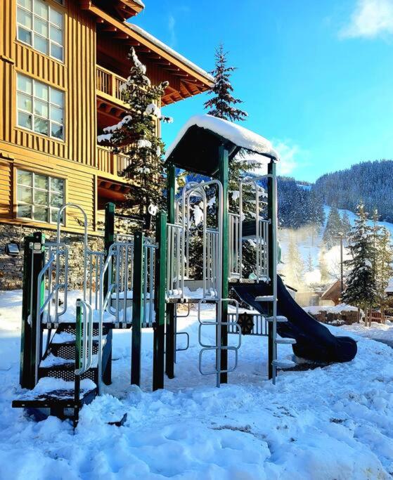 Ski Tip Lodge