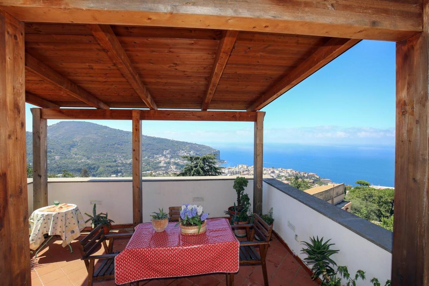 Bella casa panoramica a Vico Equense photo 3