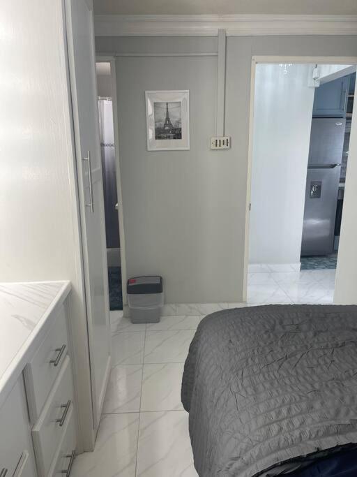 West View 2- modern & central apartment