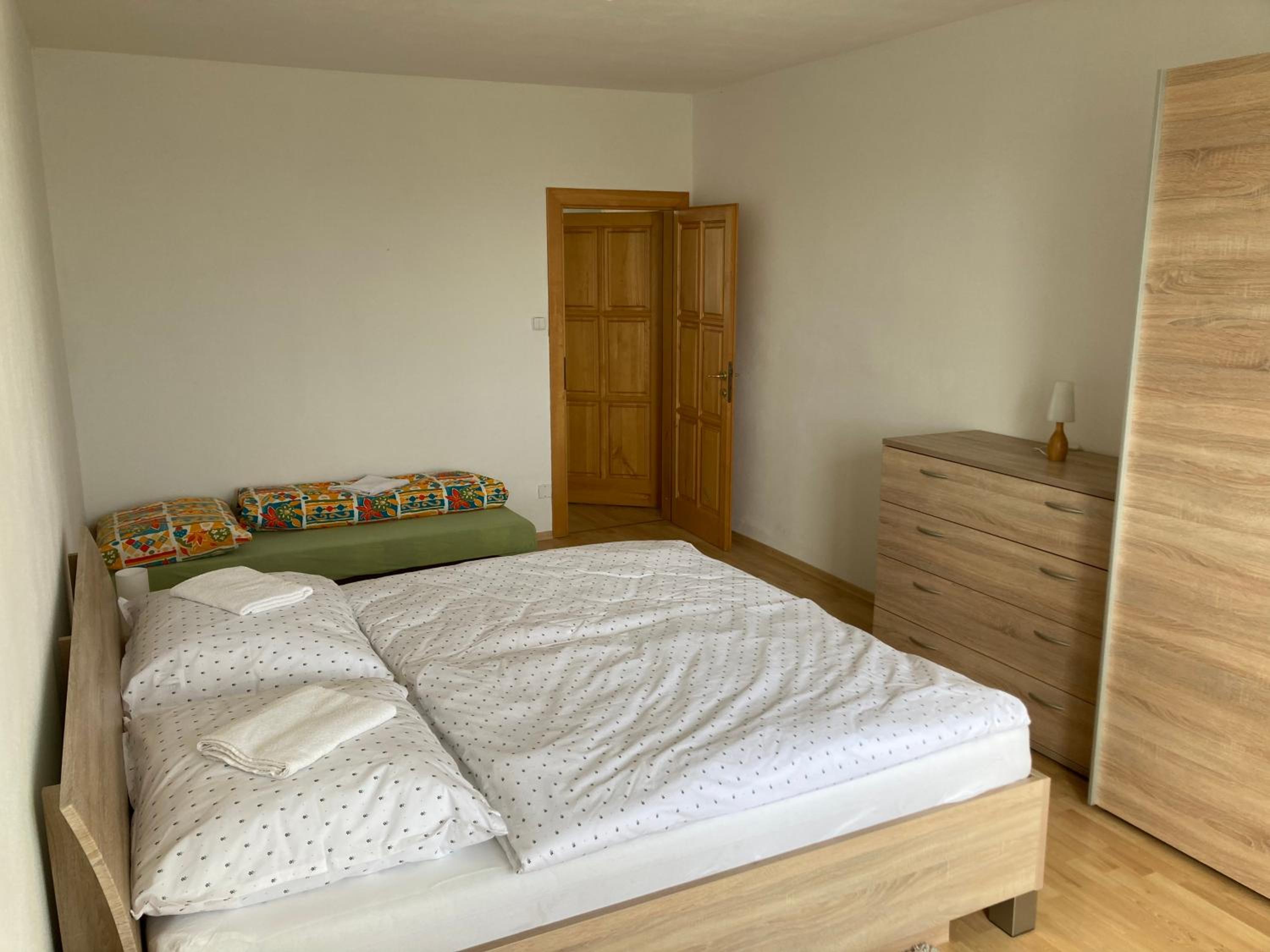 2 rooms apartment with balcony view 5