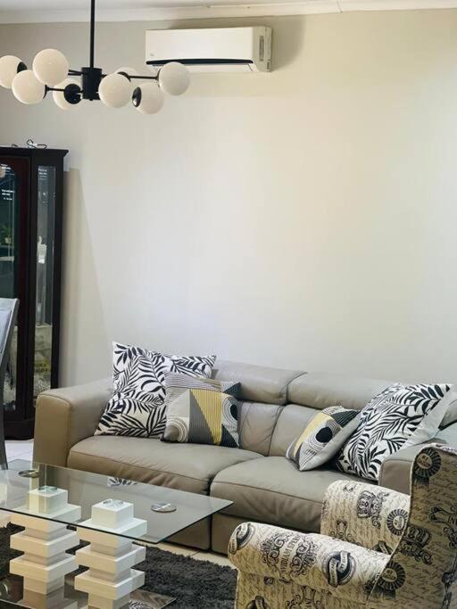 Central Gabs Oasis: 2BR-Retreat