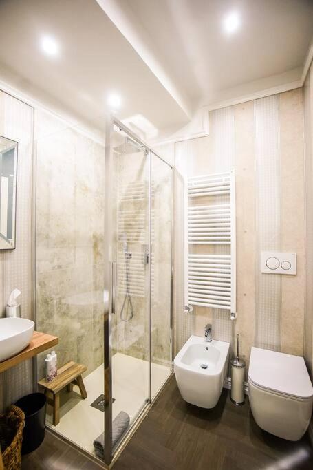 Spadalux Apartment - 3 BR 4 Bath Luxury Apt