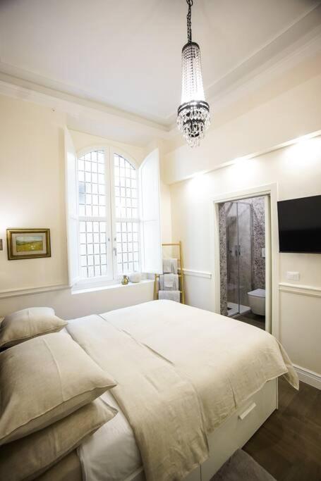 Spadalux Apartment - 3 BR 4 Bath Luxury Apt