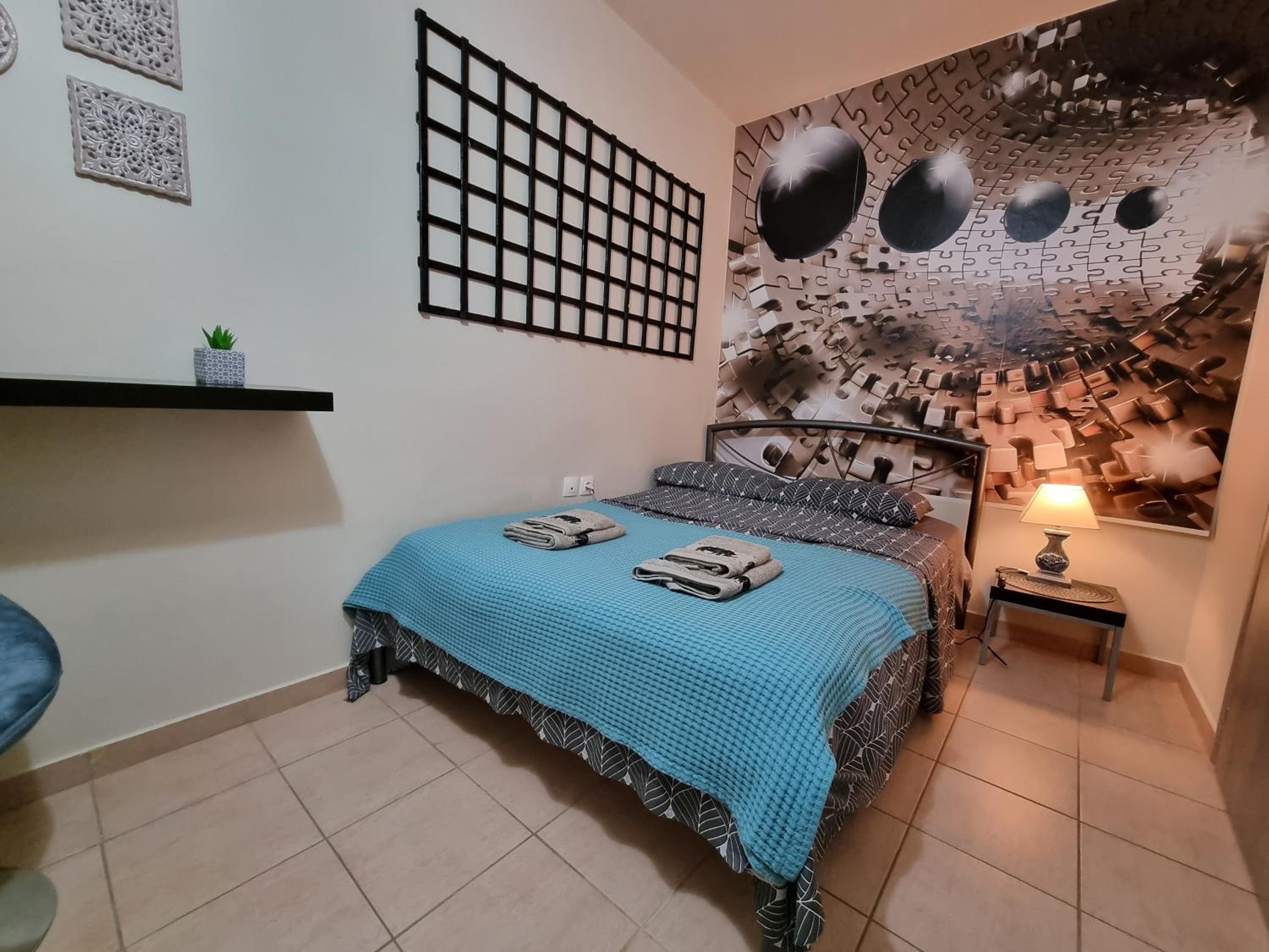 Betty’s apartment photo 4