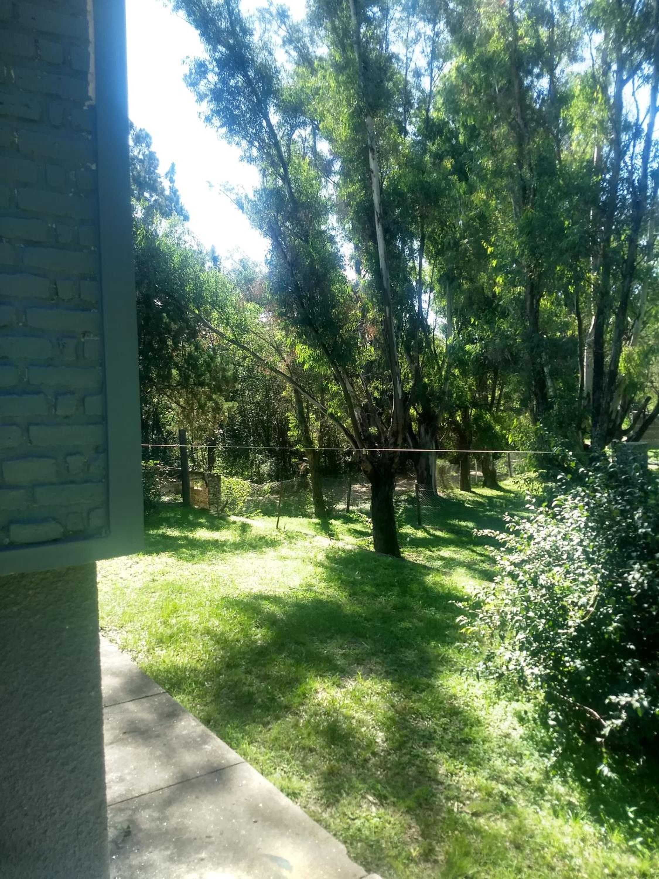 Casa al pie de la montaña