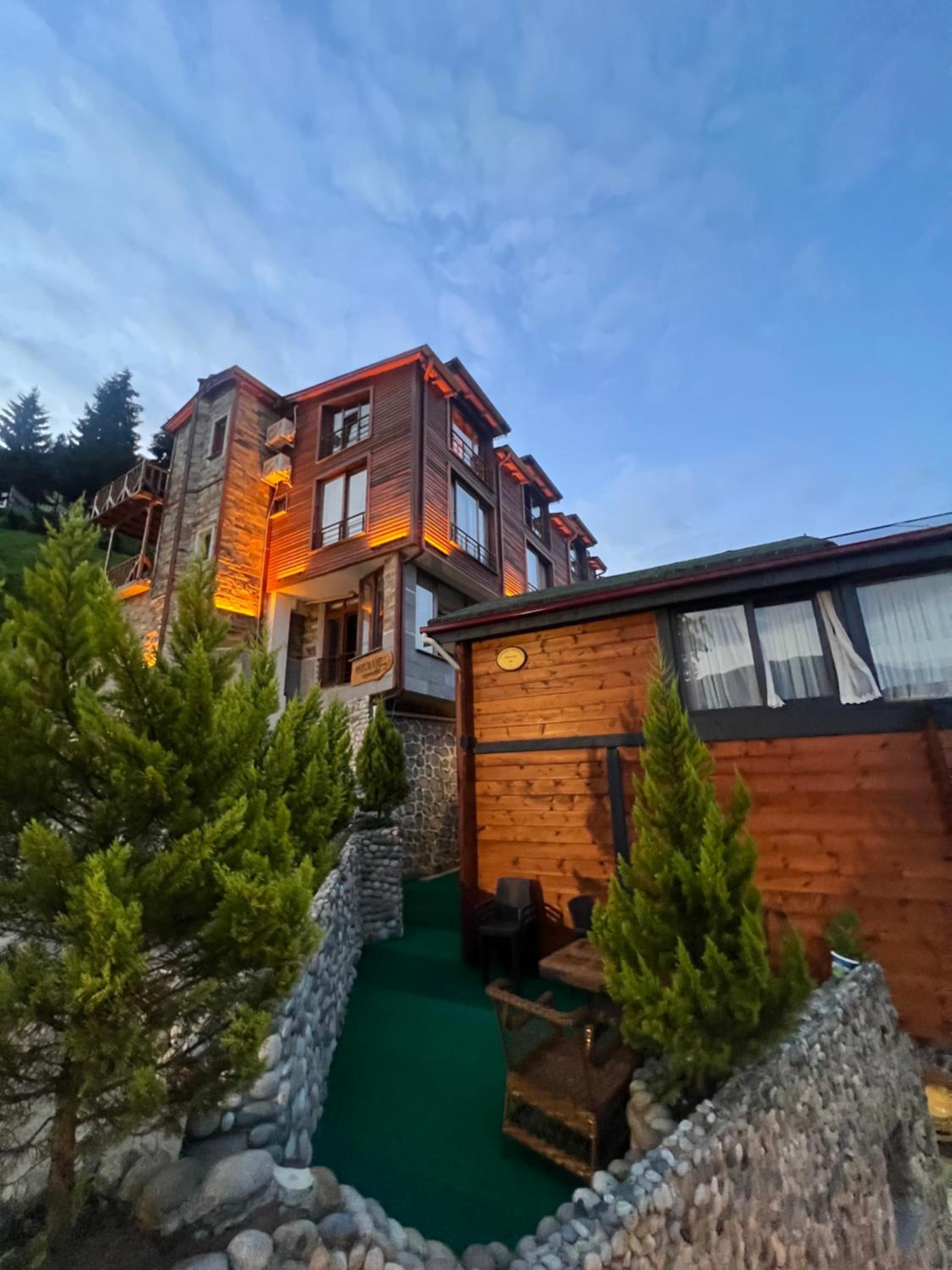 Hotel Peruma otel bungalov - Image 1