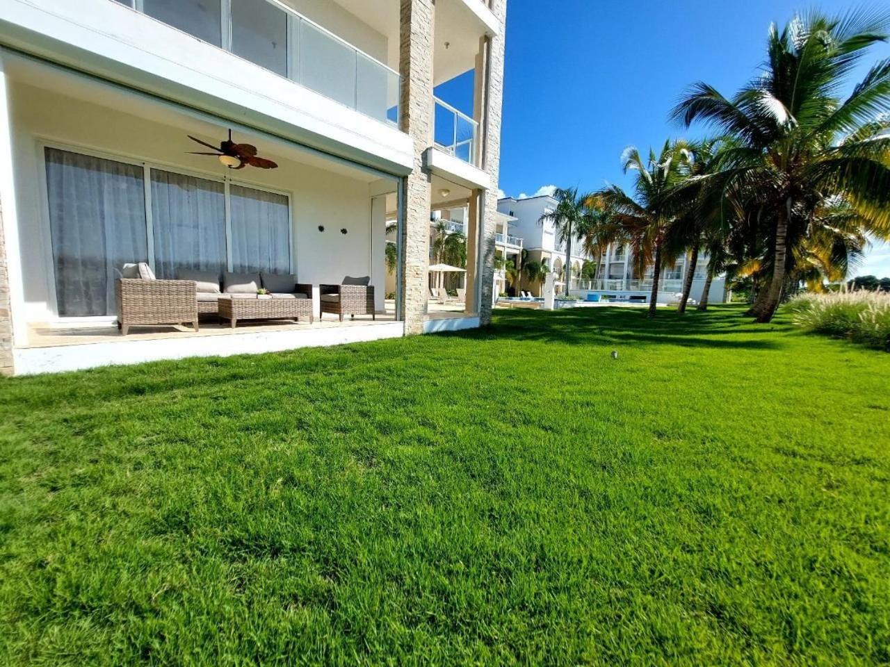 Cana Pearl 2BR Getaway | Pool & Golf Views view 4