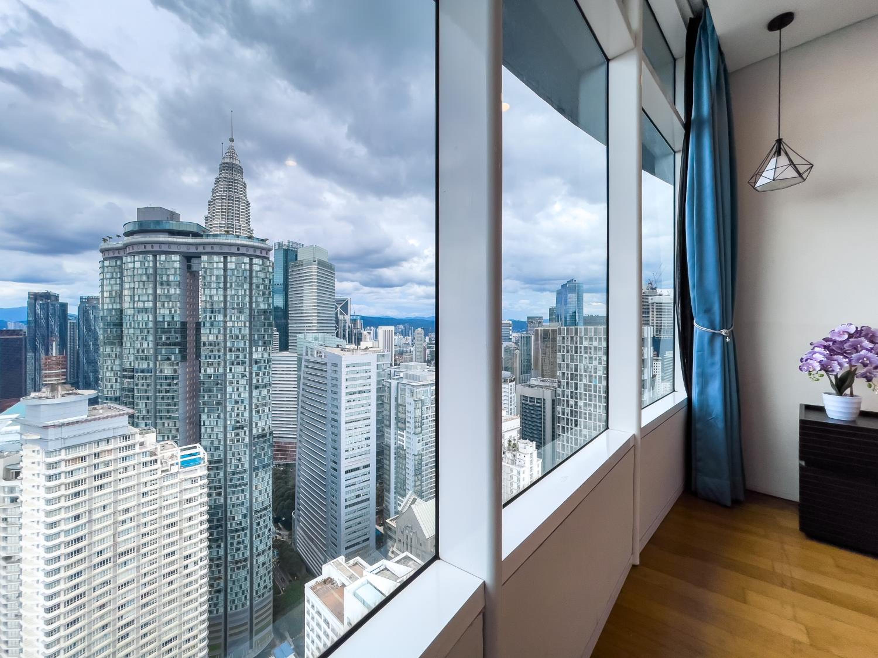 Vortex Suites KLCC by BlackNest