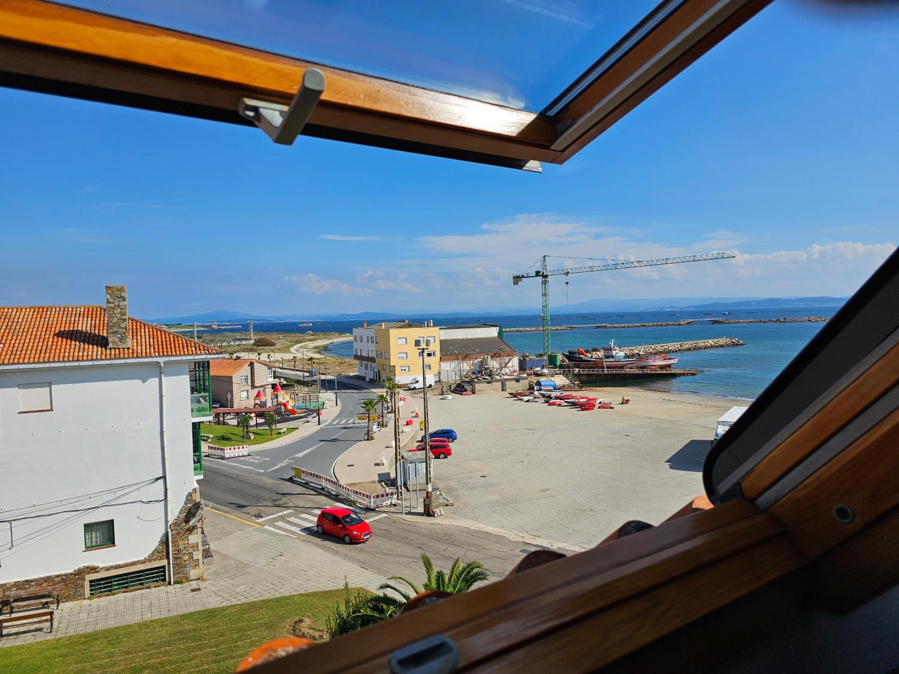 Lujo y vistas panorámicas en primera línea de mar