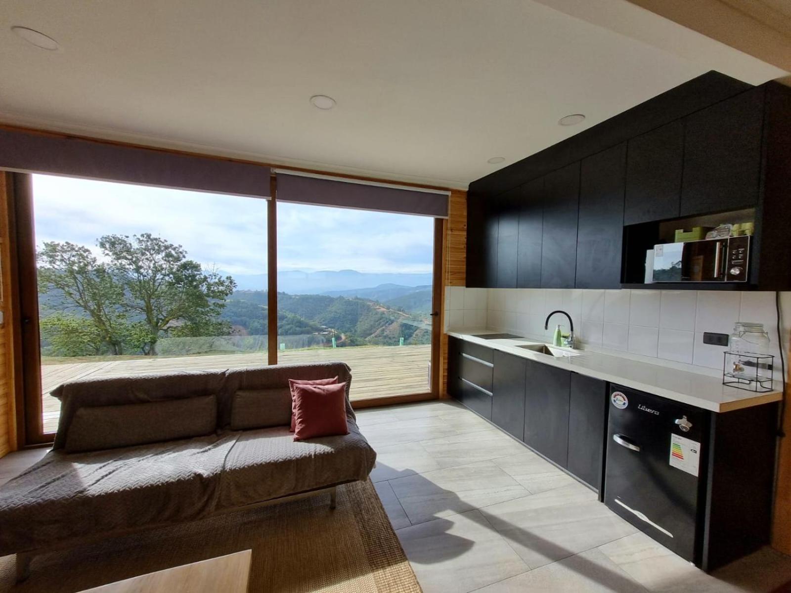 Mini casa en lo alto de la montaña