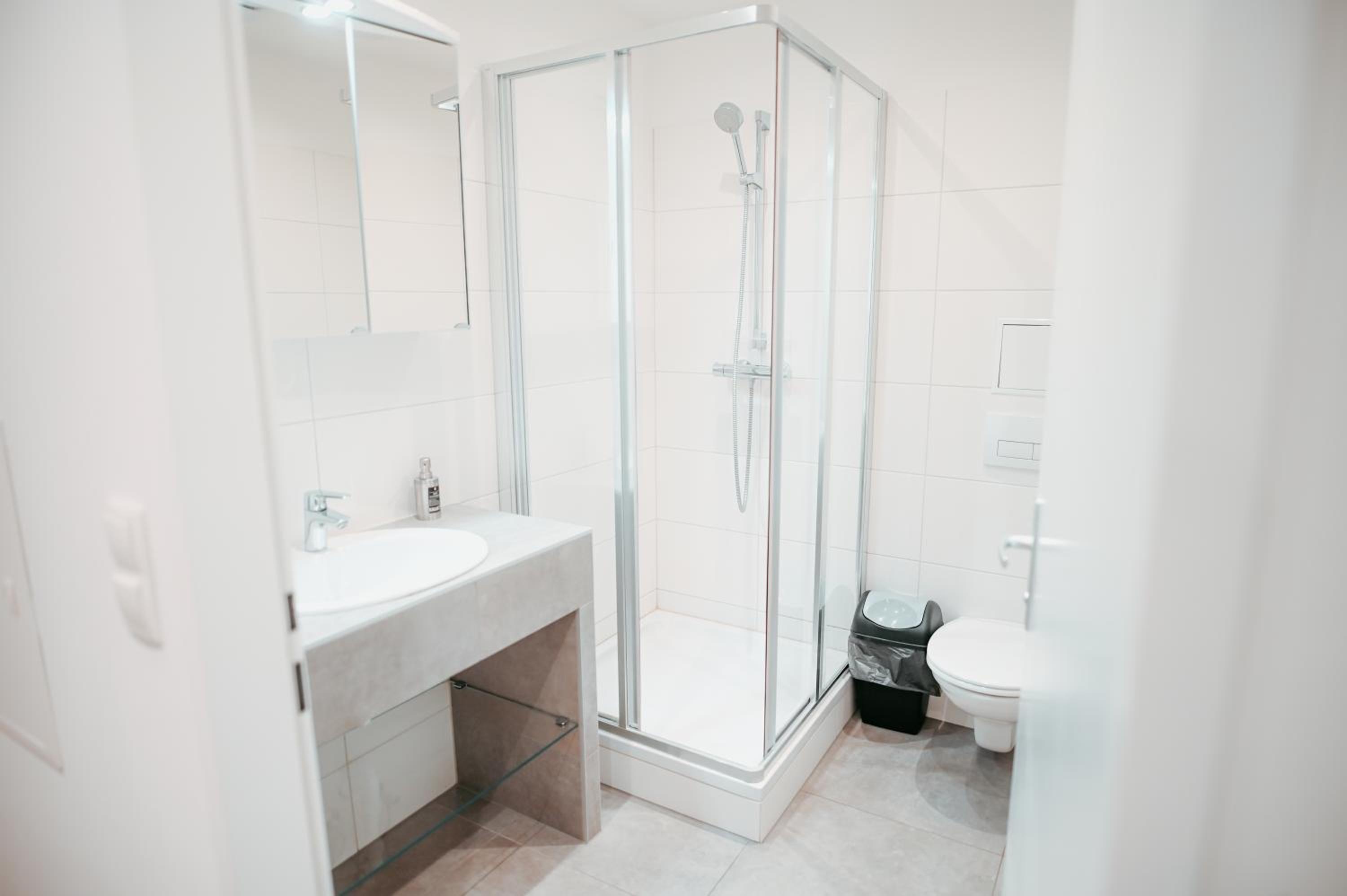 Vienna Shopping Center 6a Apartment