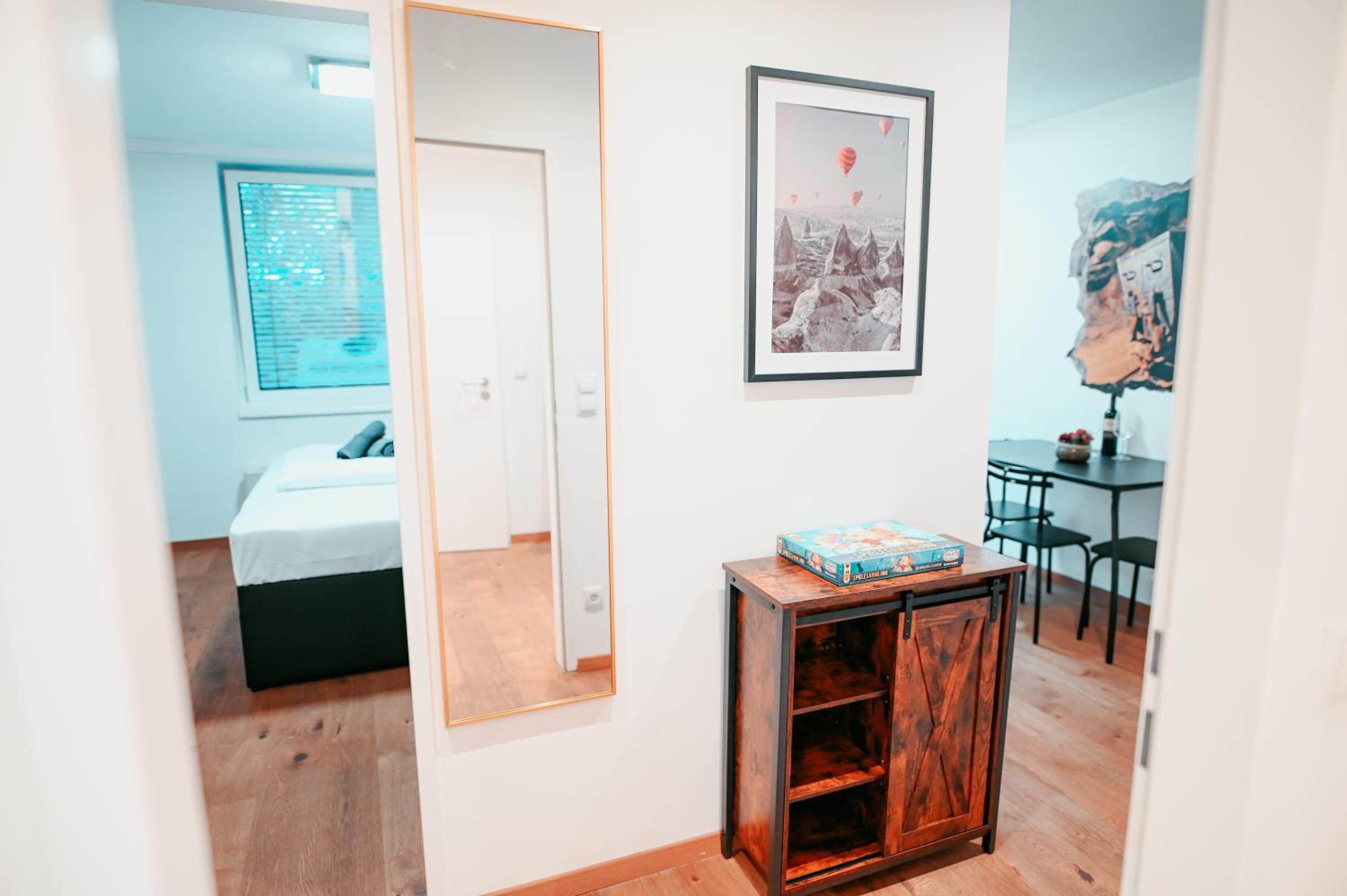 Vienna Shopping Center 6a Apartment