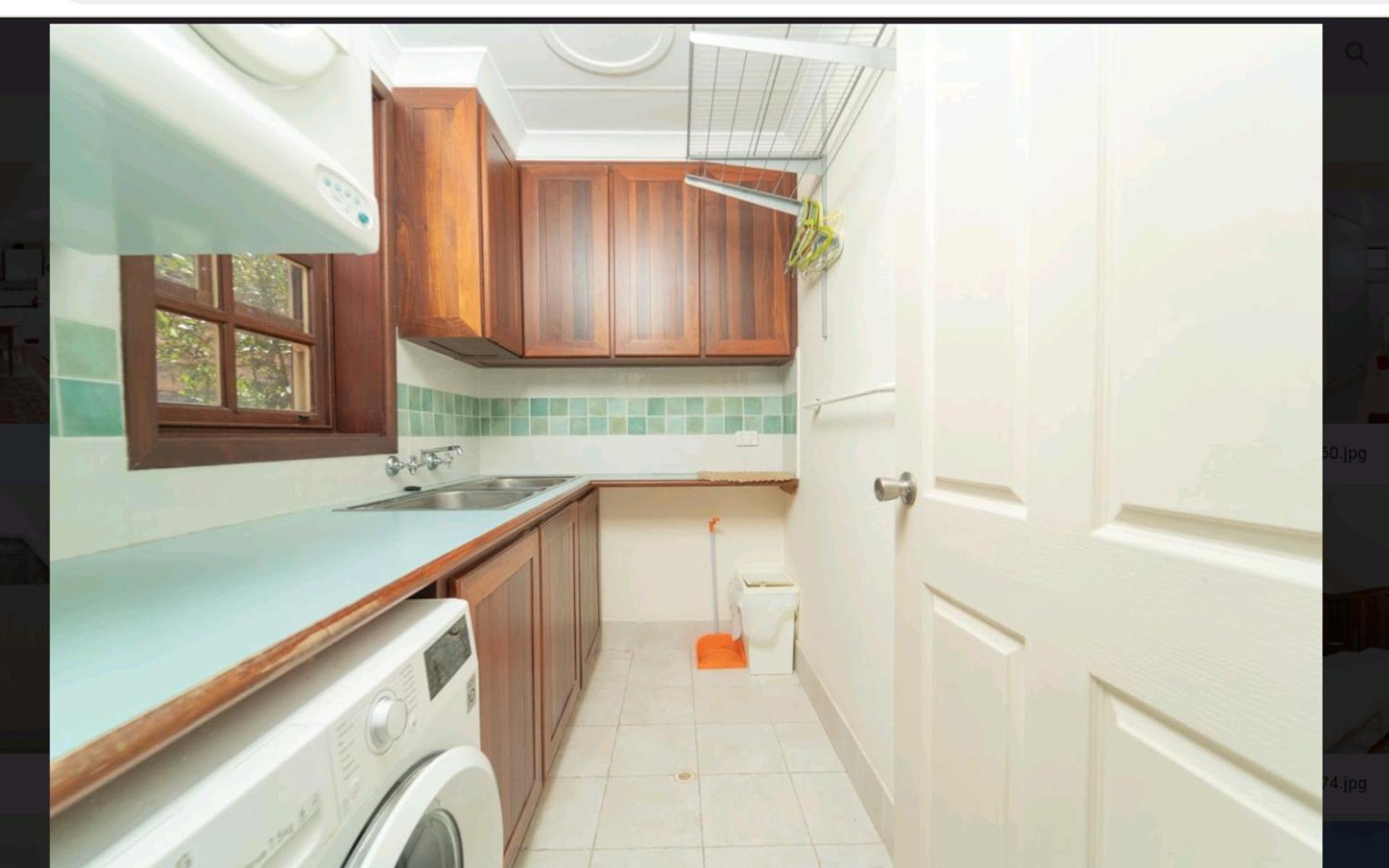 Snow-white's 2 bedroom City heart Cottage in Perth 6000