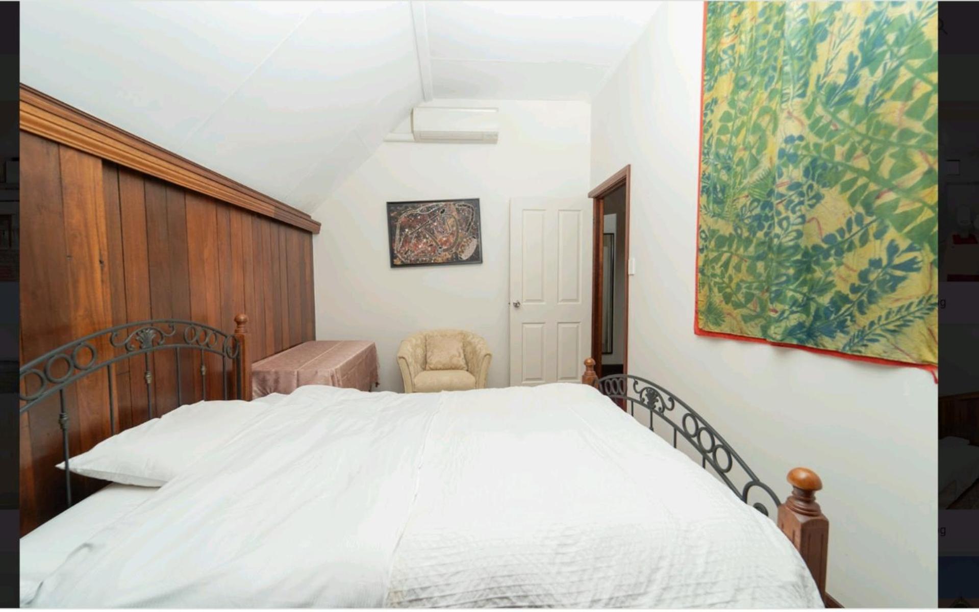 Snow-white's 2 bedroom City heart Cottage in Perth 6000