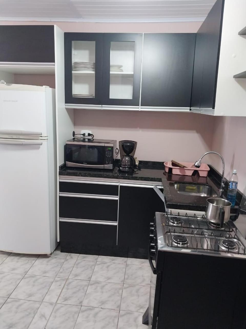 Casa disponível para diária, 300m do mar casa sozinha no terreno