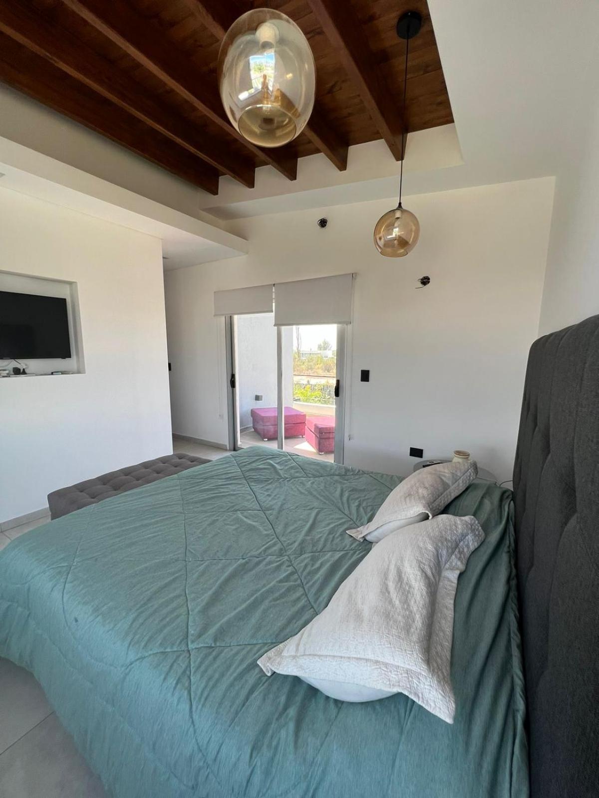 Casa Mora
