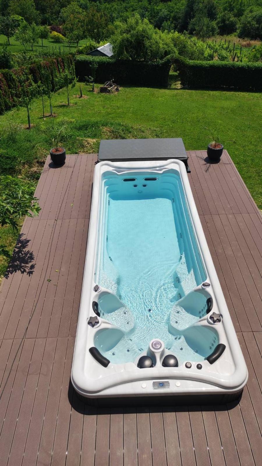 Villa Wolf Castle - vanjski grijani bazen 365 dana i pet friendly view 3