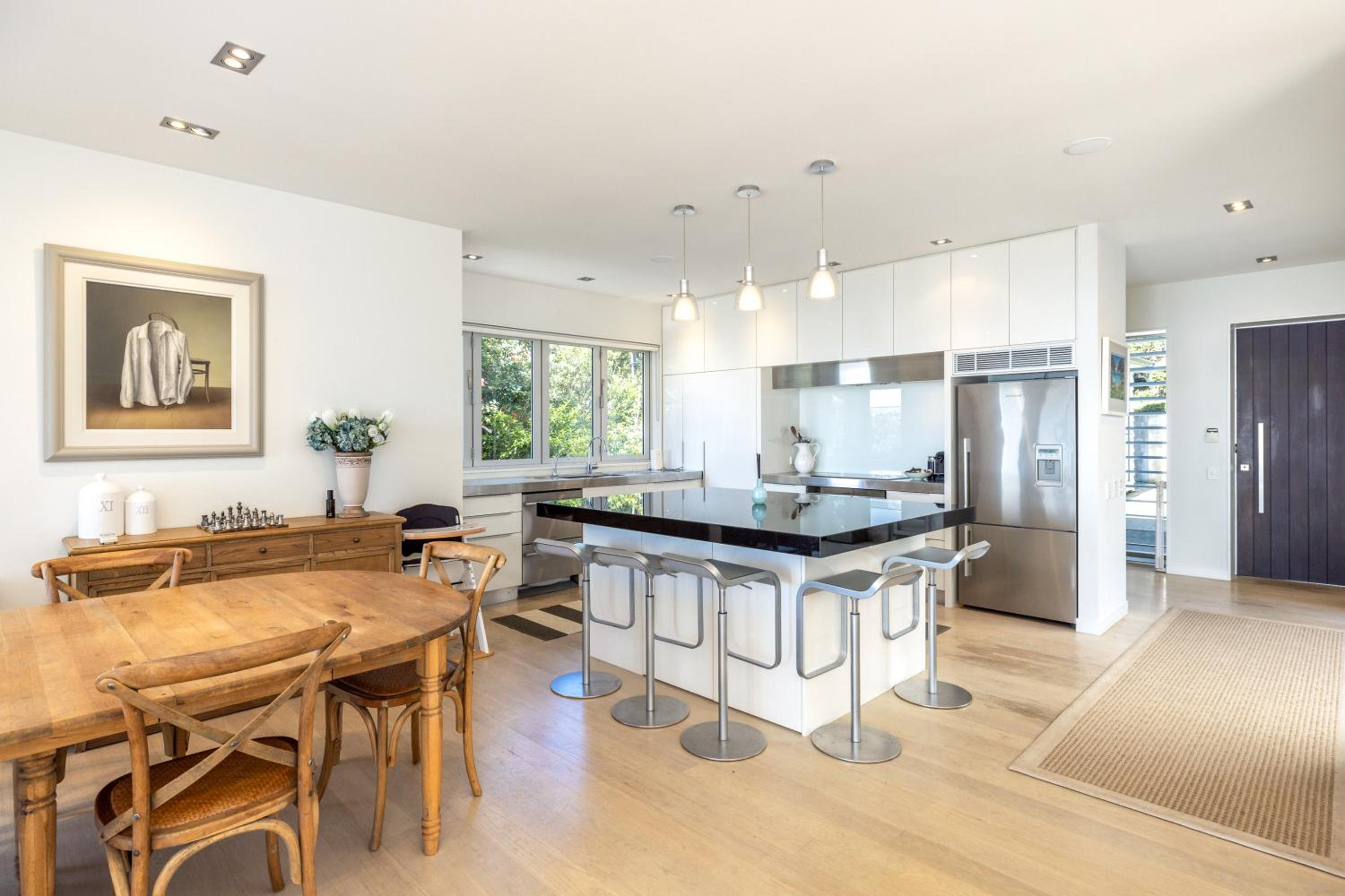 Palm Beach Retreat - Stay Waiheke