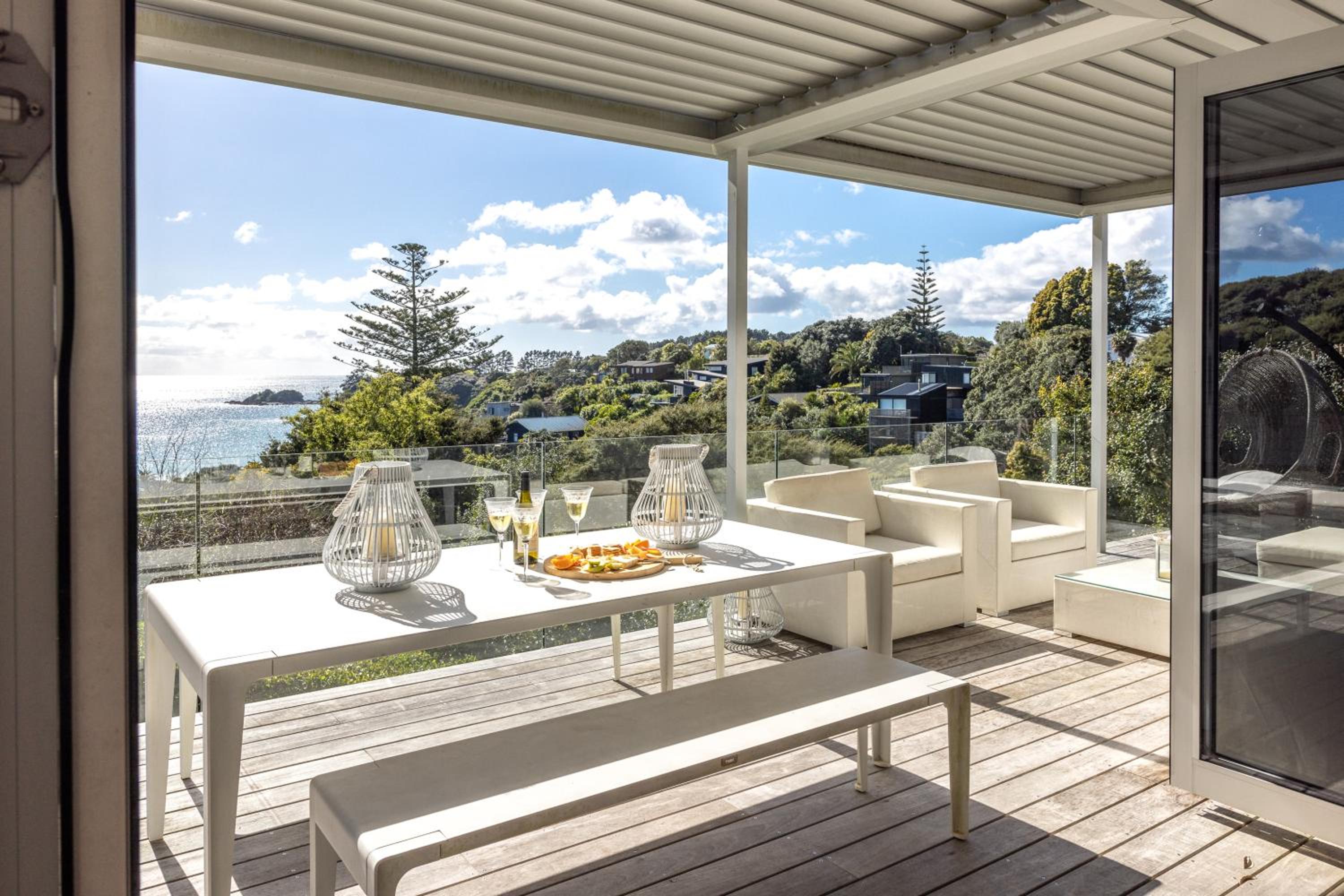 Palm Beach Retreat - Stay Waiheke