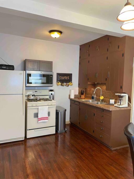 Historic downtown flat view 4