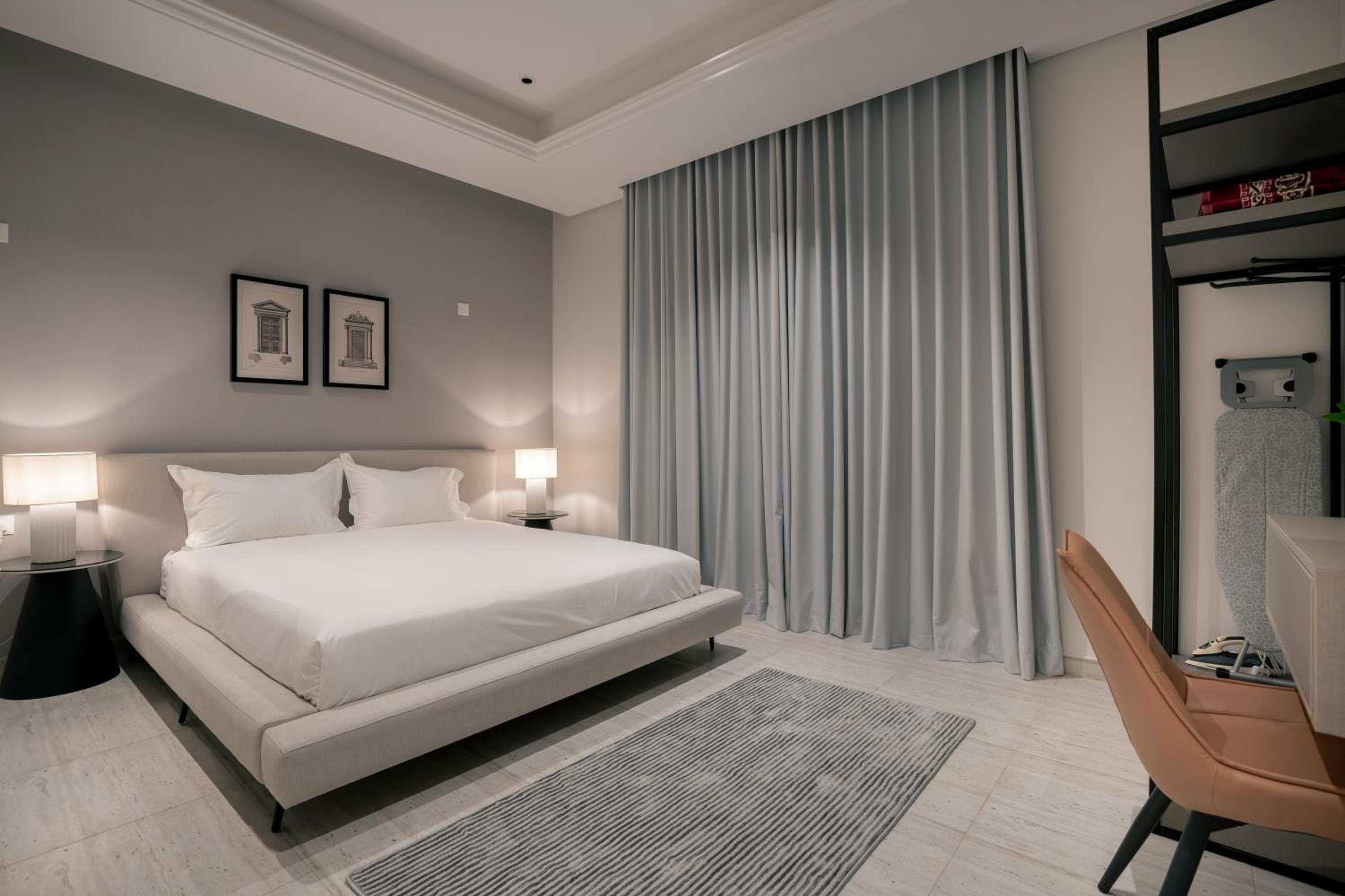 Golden Yasmin