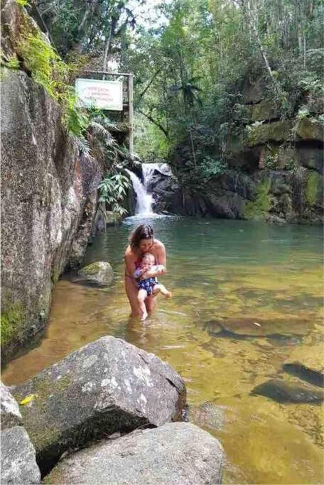 Casa NOVA, vista lagoa, piscina no condomínio