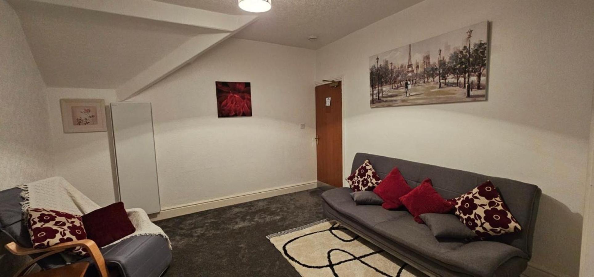 Lawnswood Apartments