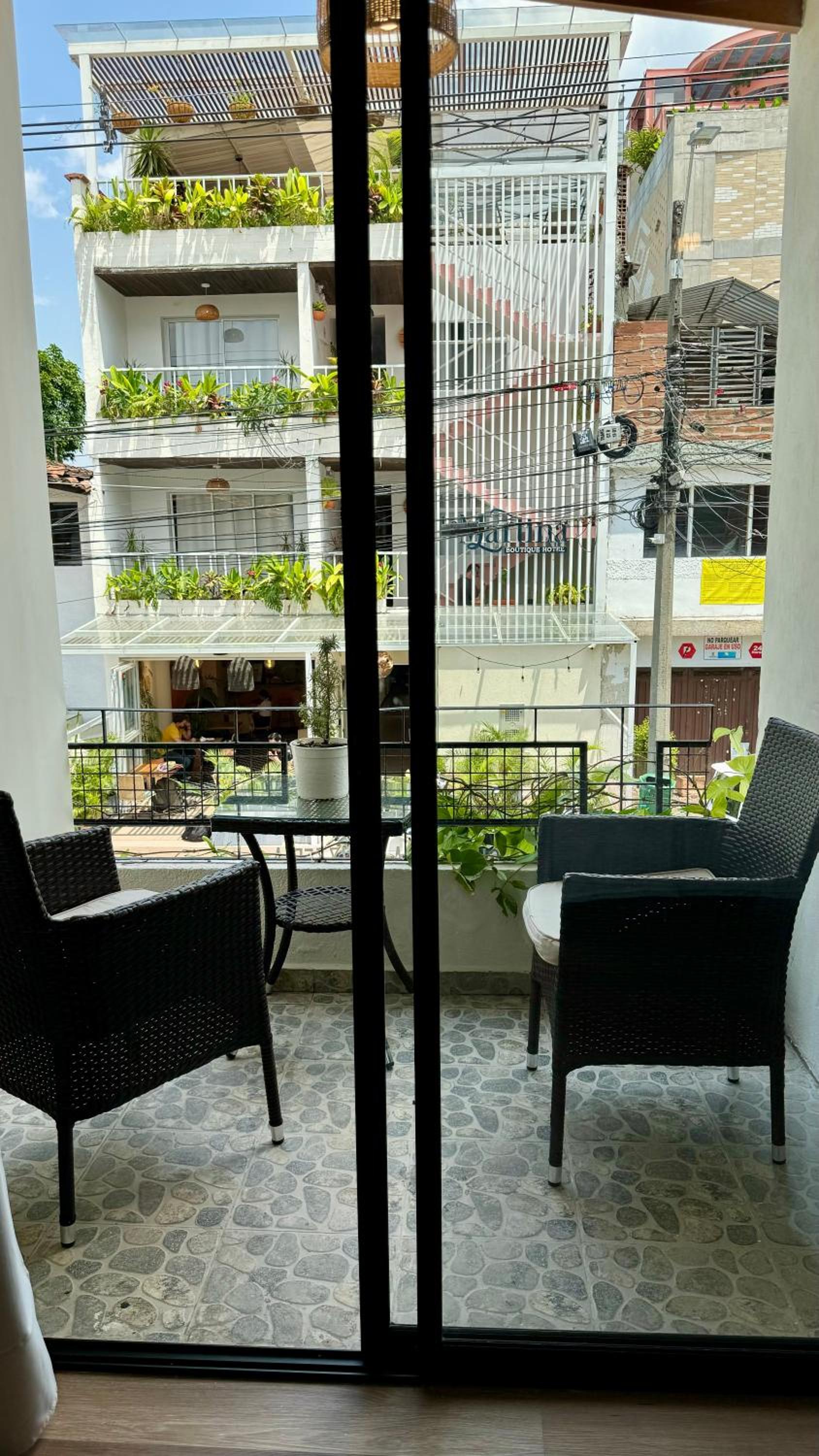 Luum Guest House Manila