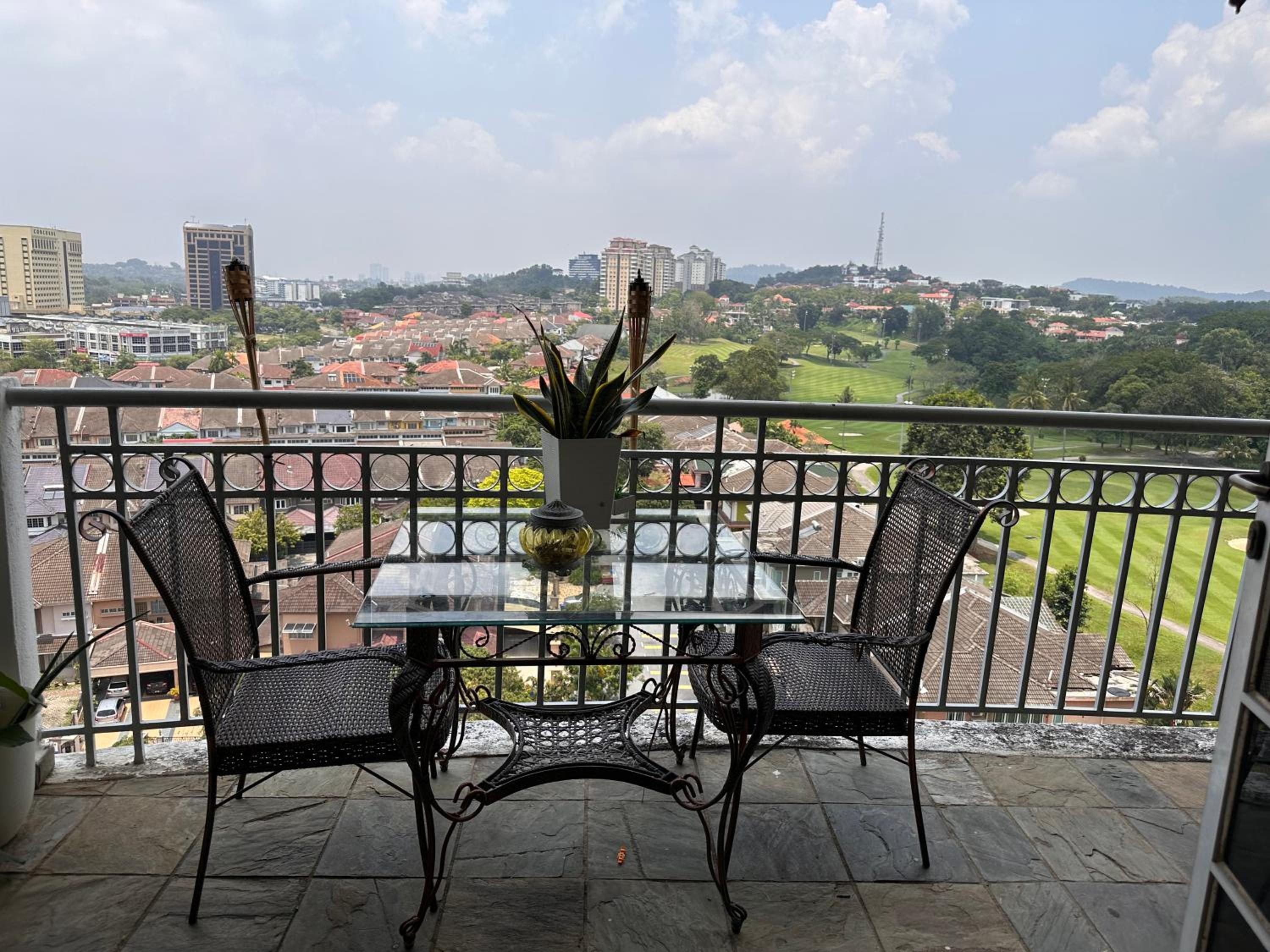 Homestay Pent House Chandelier Sek9 Shah Al photo 4