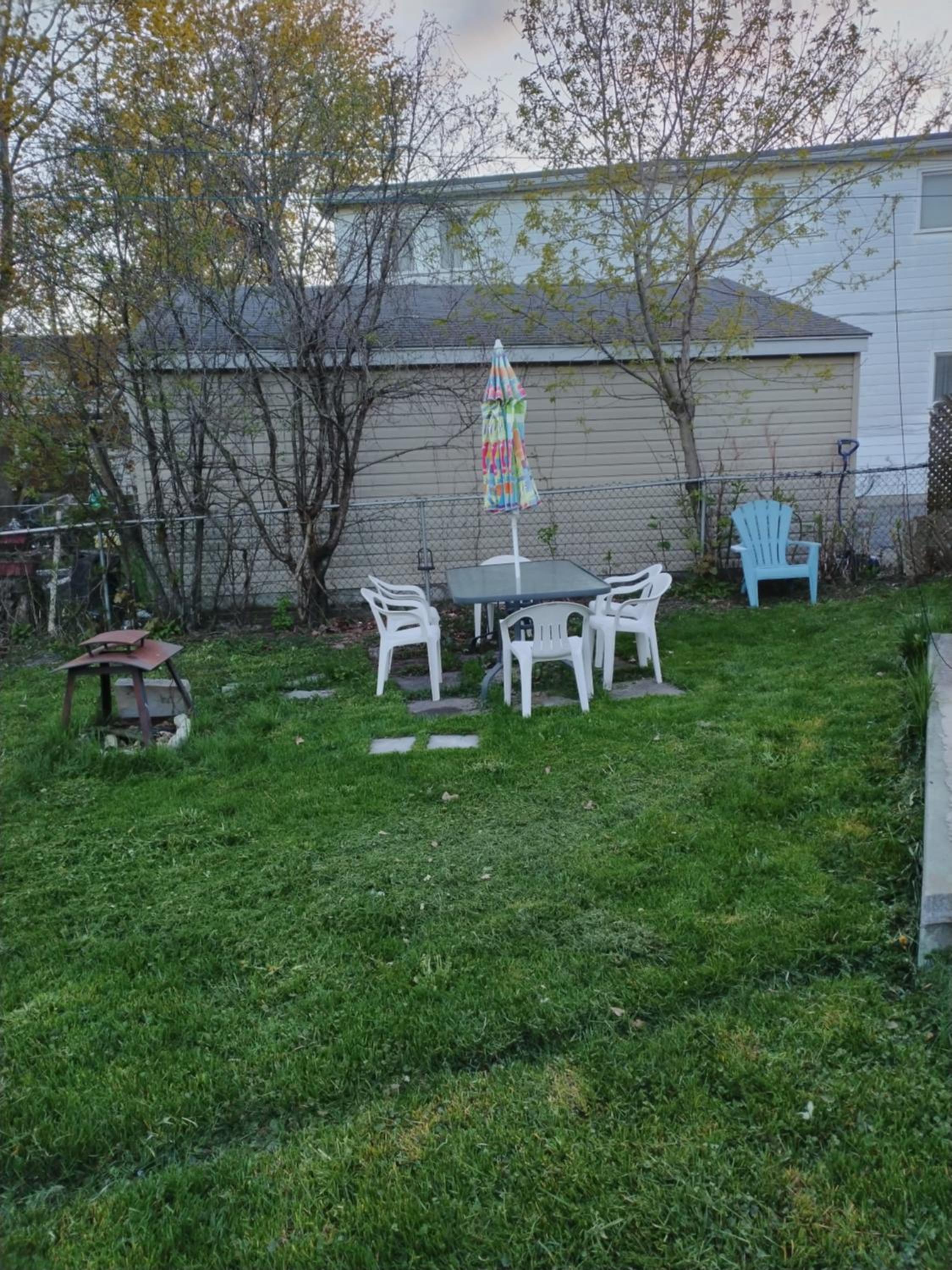 Cozy downtown two bedrooms free parking