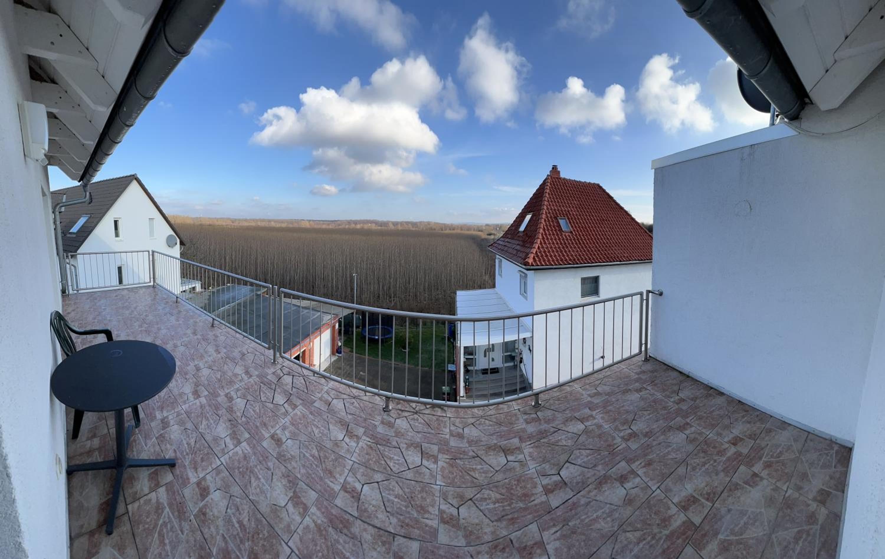Modernes Monteurhaus mit viel Platz