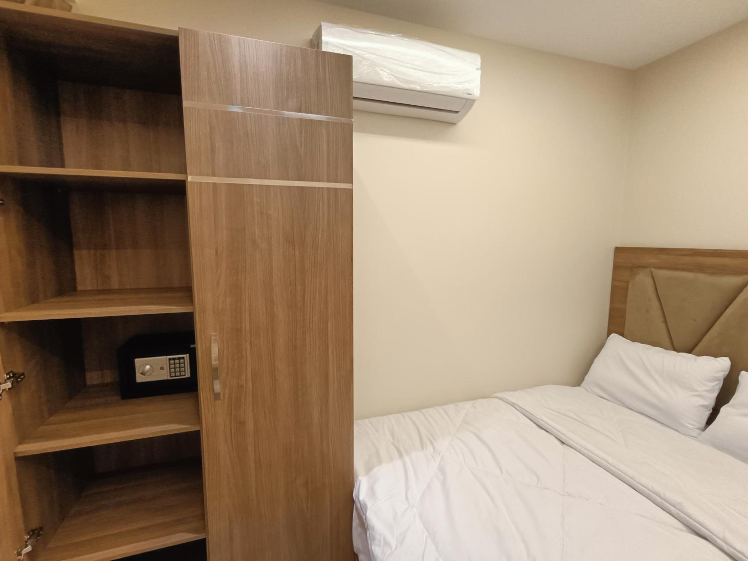 Discover pyramids inn