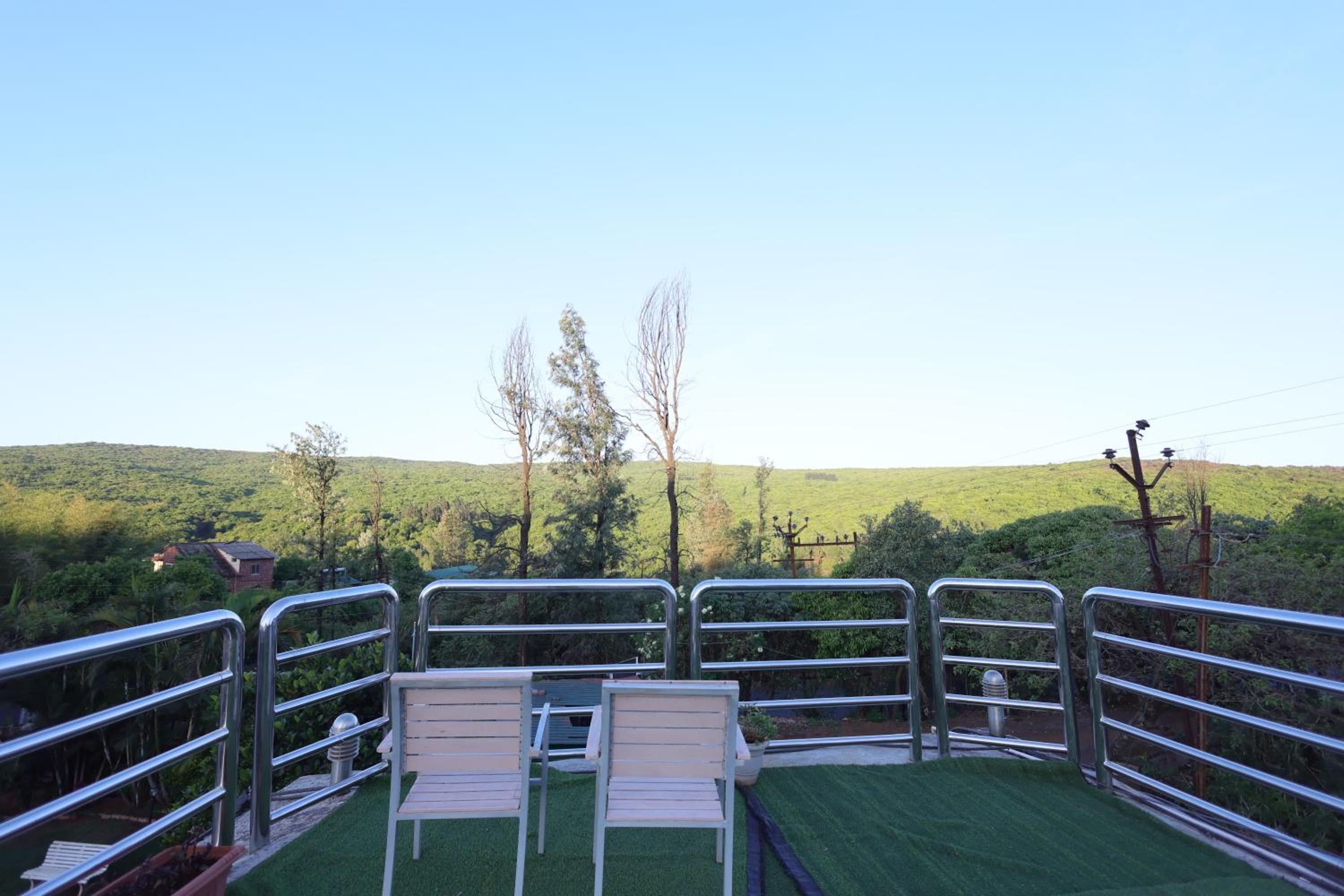 Hotel King Garden view 3