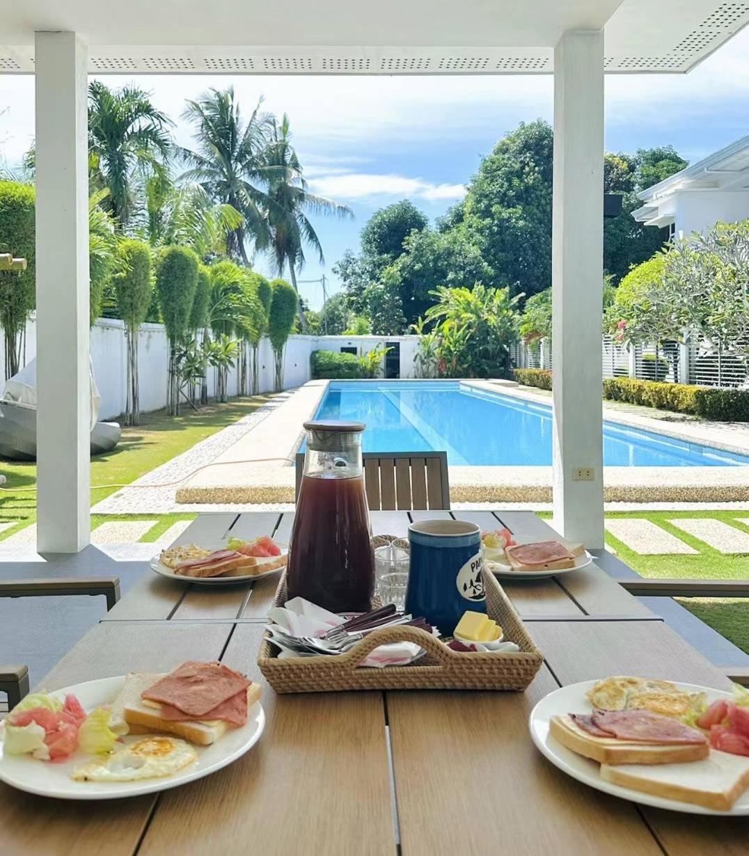 1949 Dreamy Home view 3