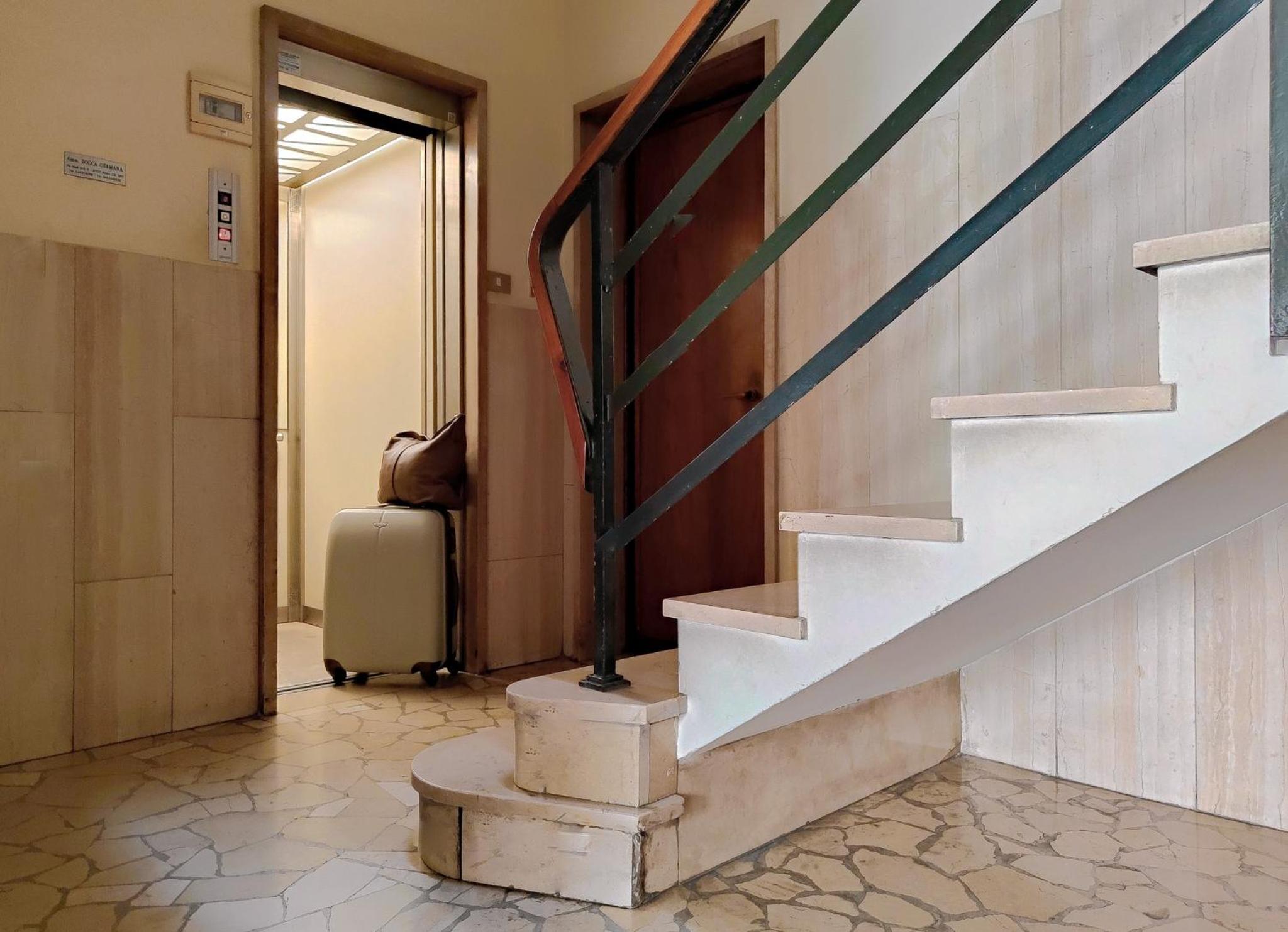 Corte Melone rooms-upper floor view 2