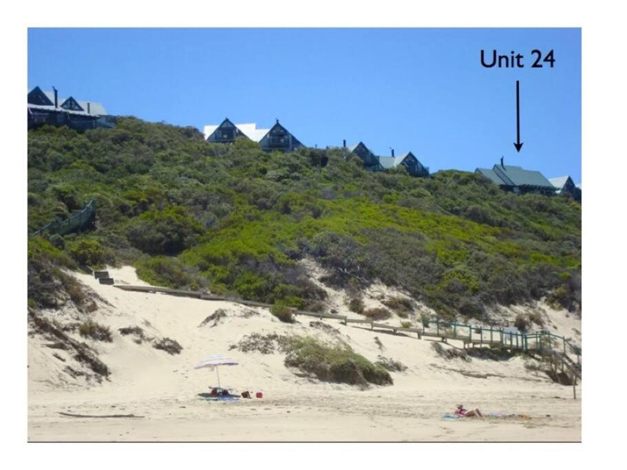 Timshare Chalet with unbeatable sea view! FRIDAY - FRIDAY BOOKINGS ONLY