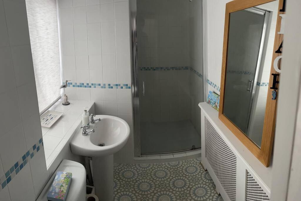 Contractors Corporate Charress House, 6 Bedrooms