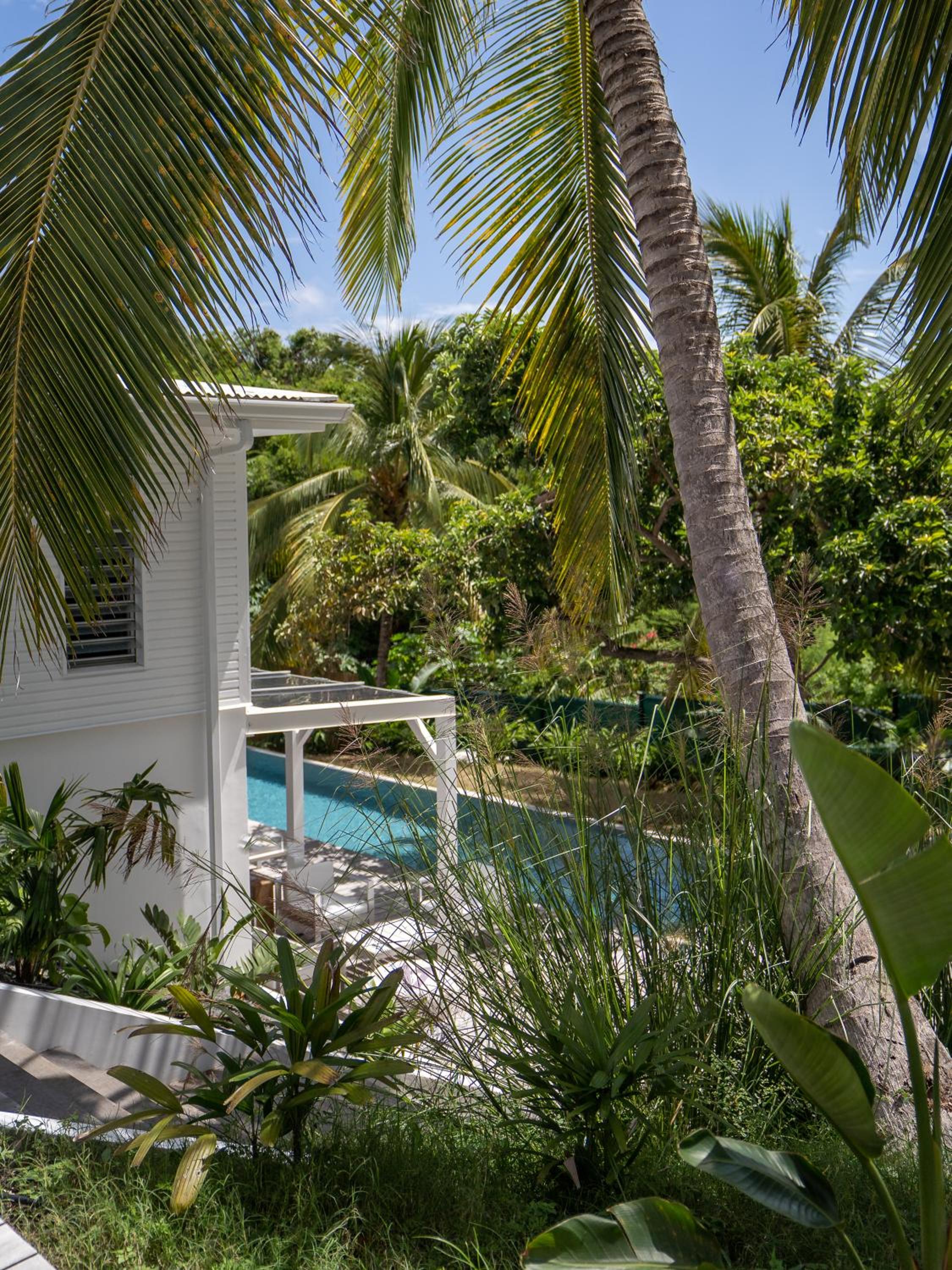 Villa Cabanes - piscine à débordement & plage view 3